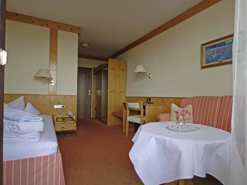 Hotel Schwanen Kaelberbronn Pfalzgrafenweiler Bilik gambar